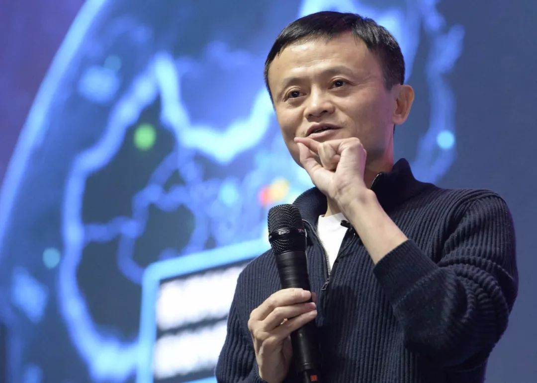 我们看一下酒界十大富翁振奋一下