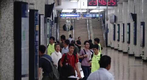 返京高峰即将开启，注意这些路段，部分地铁站封闭