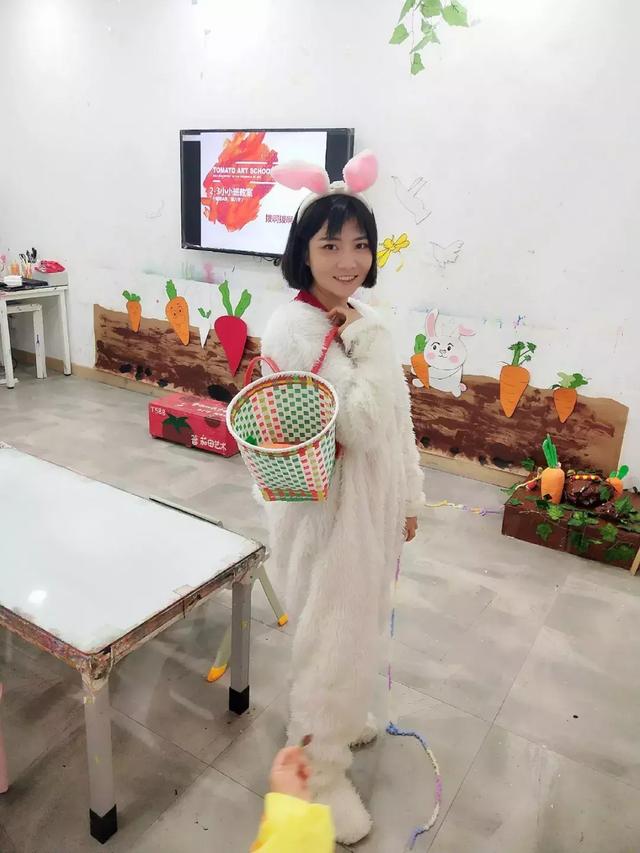 蕃茄田艺术郑州 | 桃子老师:我陪伴你们长大,你