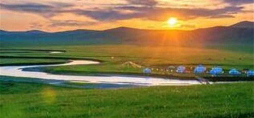 她为含泪怀念自己的老师布仁巴雅尔唱《天边》