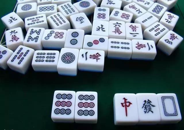 围棋和麻将人口_围棋棋盘