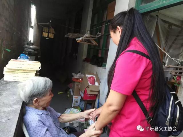 平乐龙窝人口_平乐龙窝菜市场图片(2)