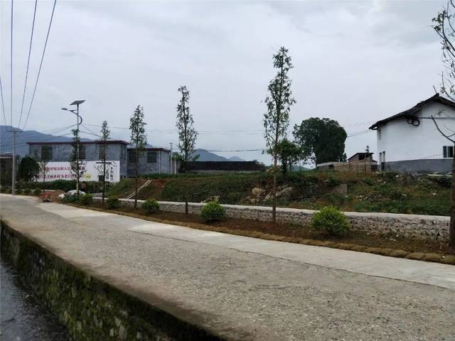 "让群众自己动手改变村子面貌" ——汝城县土桥镇龙潭