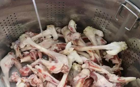 羊汤怎么做才浓白不腻?秘诀就在这里!