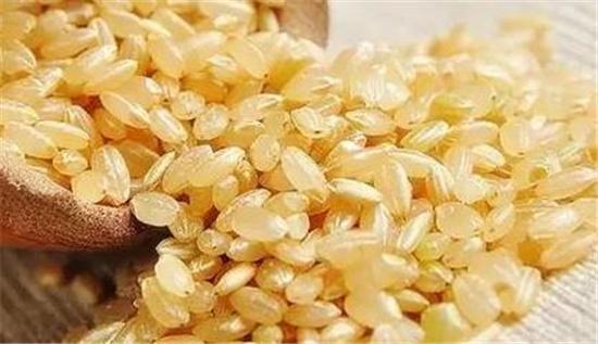                     6个月宝宝中毒差点夭折，因保姆冲米粉，这些误区妈妈了解下