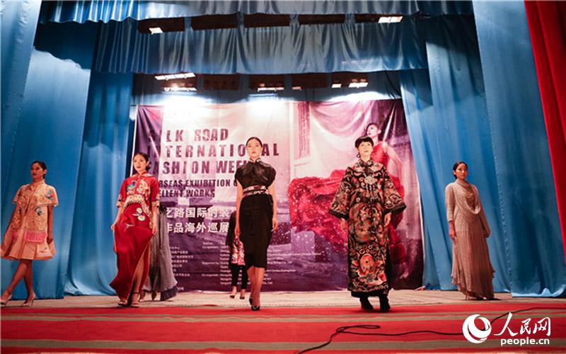国家艺术基金“丝绸之路国际时装周”海外巡展在蒙古国开幕