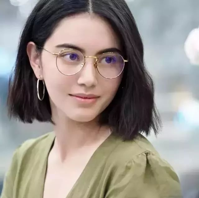 泰国第一神颜mai她一笑世界全在她脚下