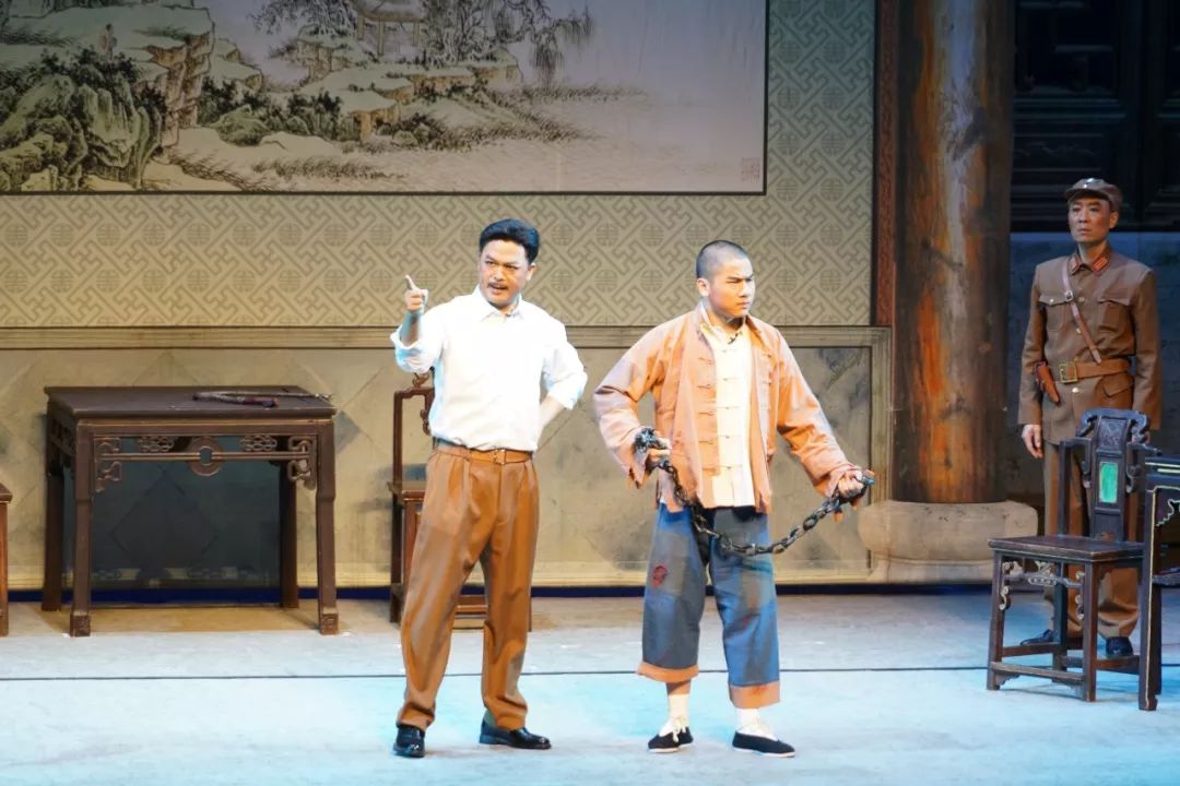 经典永远回响在人们内心深处 锡剧《沙家浜》唱响苏州
