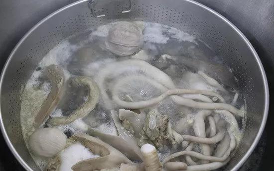 羊汤怎么做才浓白不腻?秘诀就在这里!