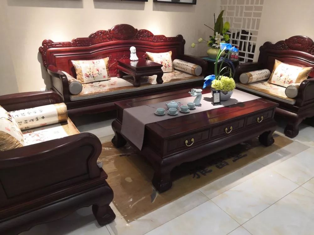 年年红木家具 来自搜狐网