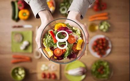 猜成语九个和尚一碗粥_看图猜成语(3)