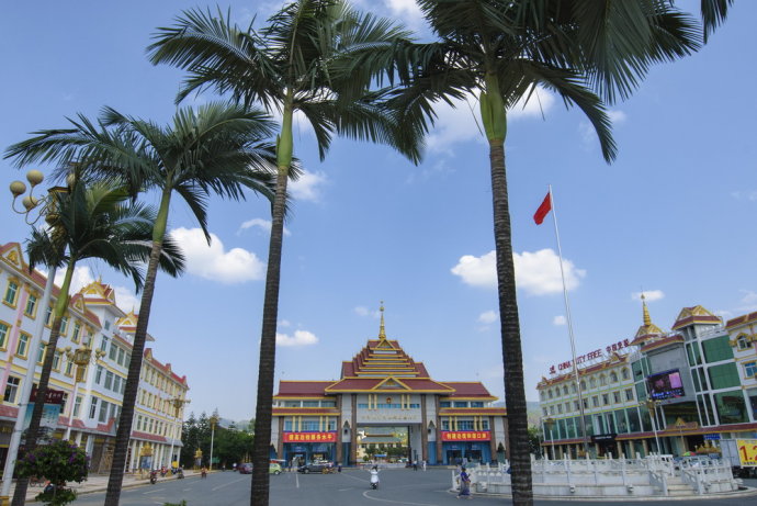 中俄、中蒙、中越、中缅边境国门对比,体现令