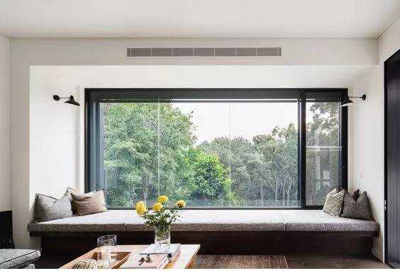 飘窗不能砸怎么设计窗帘 fa137abe196f477eaff1d5cf226698c8.jpeg