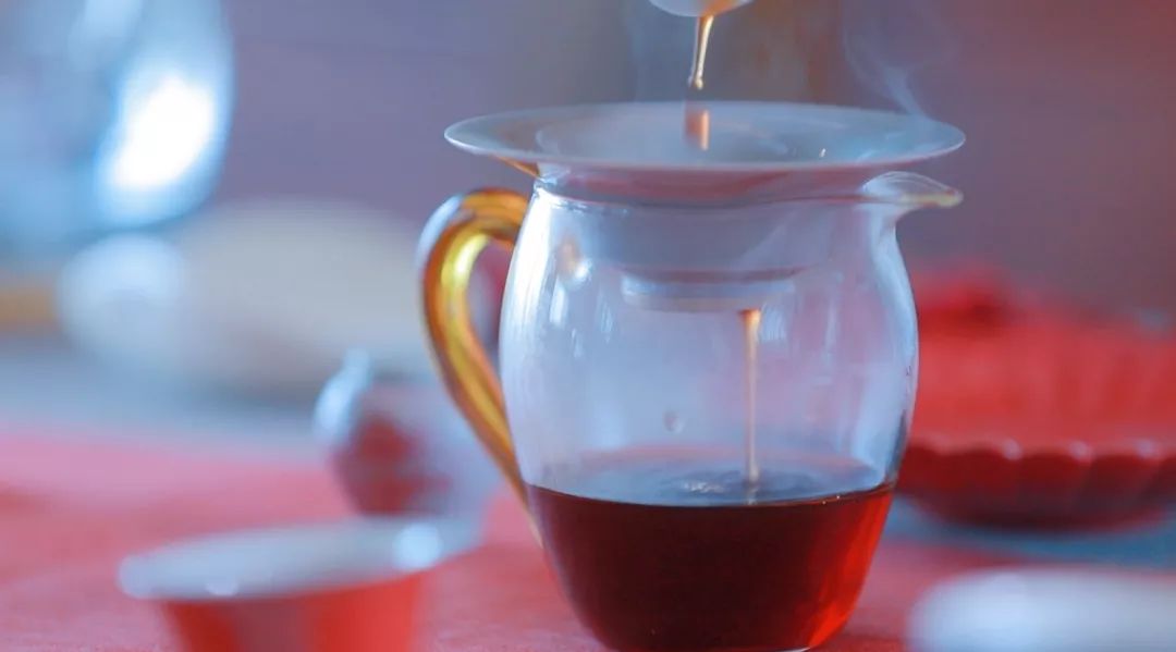 茶叶能不能泡白酒 11da04be3d35469a94a688fd75b898c8.jpeg