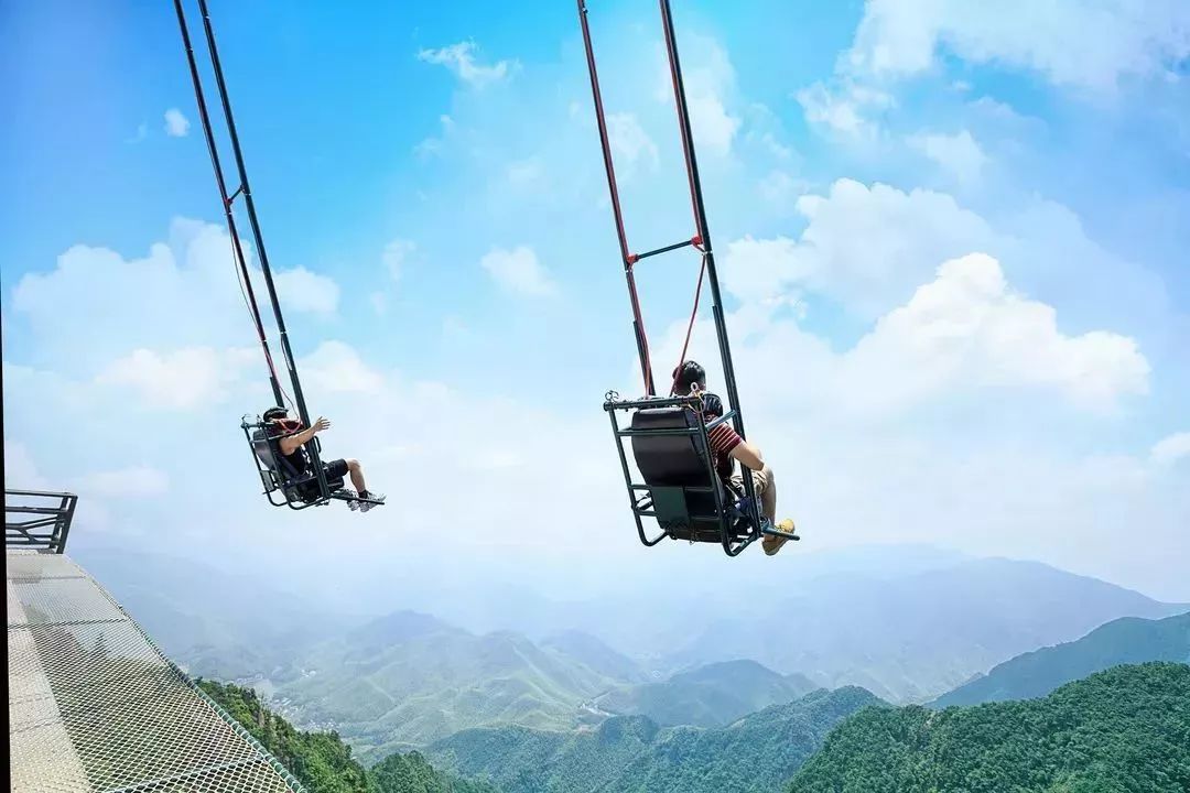 多节伸缩滑道 2e6fb2e07c5c41e5a2807e68e2773b6f.jpeg