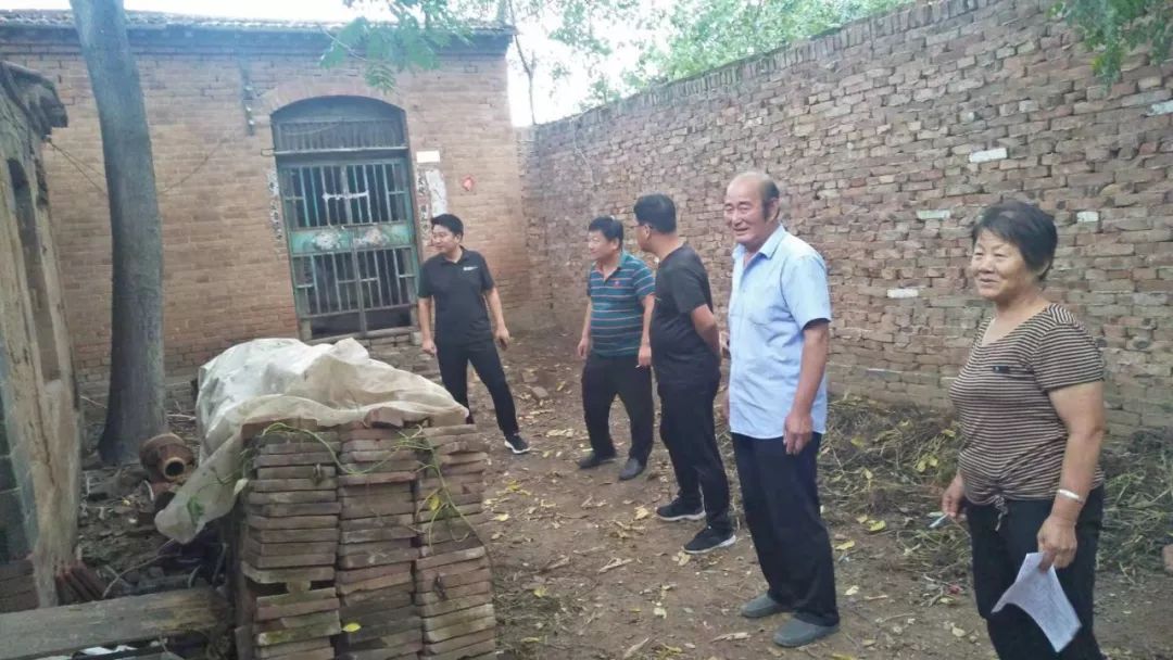 真正做到 站位准确,把镇党委,政府安排的工作当成一项政治任务来完成