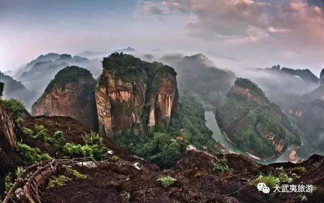 【国庆9月30日-10月7日天天发团】¥1598起