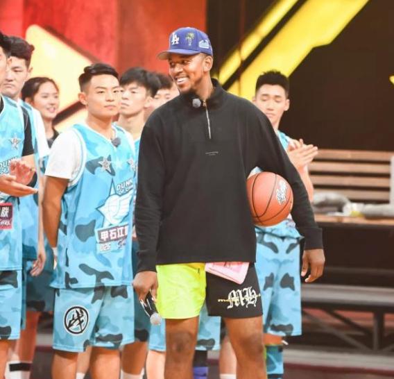 录制这就是灌篮林书豪12期540万nba球星尼克杨片酬多少