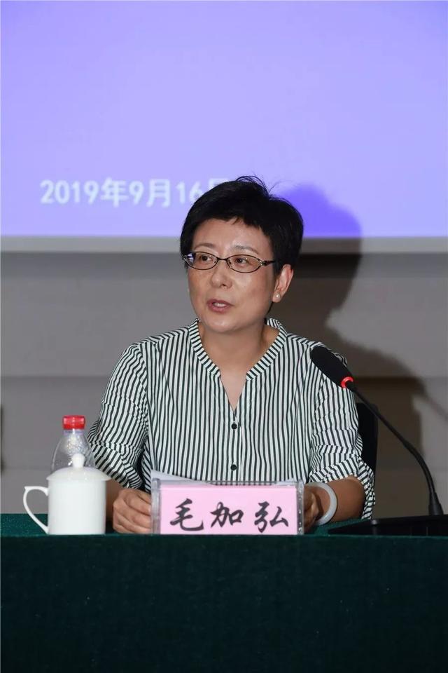 毛加弘对环科园近年来的侨务工作表示了肯定,并对