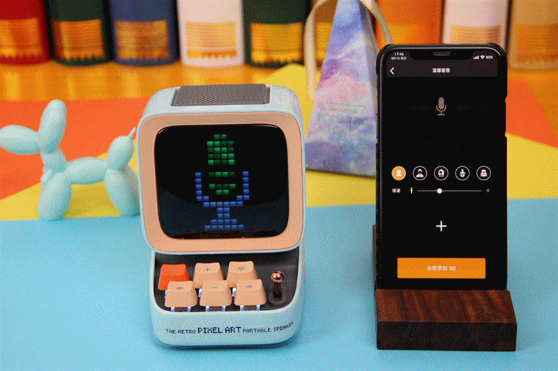 app安装十分方便,只需扫描外包装礼盒后面的二维码或扫描说明书内的