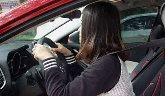 老司机开车紧张吗 048b7fb7f921430ab5eba8eefc1442ef.png