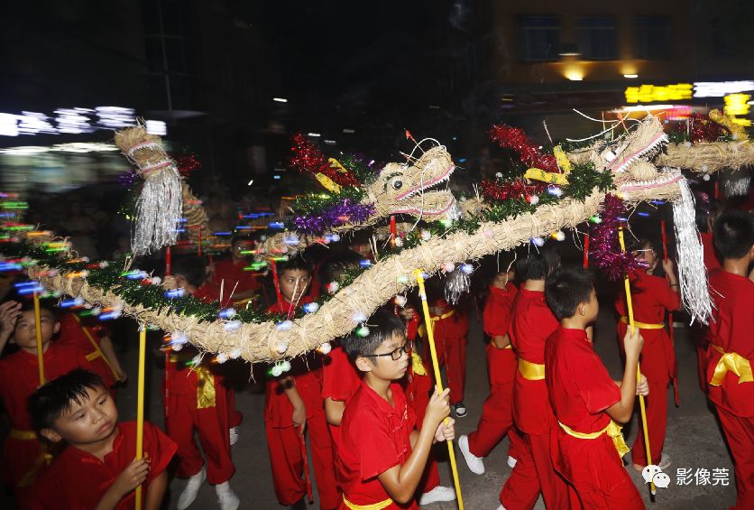 舞草龙这项习俗在东莞横沥传承了300多年