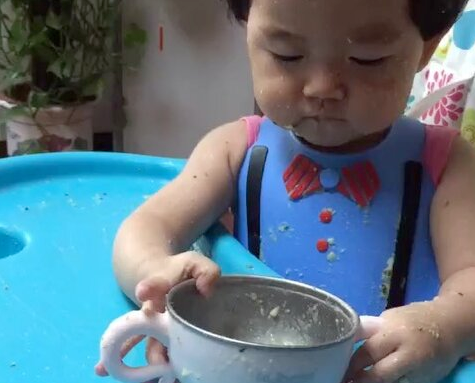 每日说育儿知识@秋天带娃：隔三差五给娃煮个粥，宝妈常给孩子喝，清理积食长大个