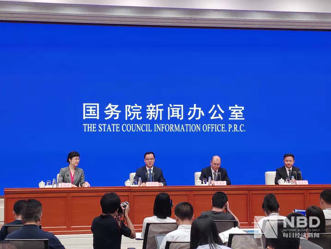 经济总量首次居世界第二_经济总量全球第二图片
