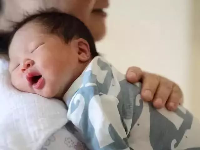 趴着感觉腹胀 86ae65da99114d9ca44e7a1f03843779.jpeg