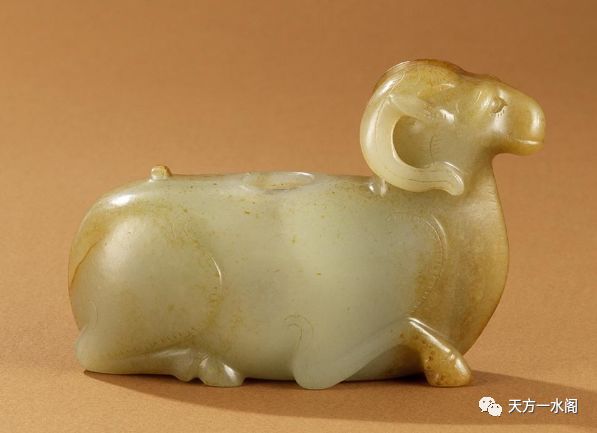 玉犬 骨董品本 中国古美術 時代物 彫り件 漢代和田玉 明時代 玉鹿佩