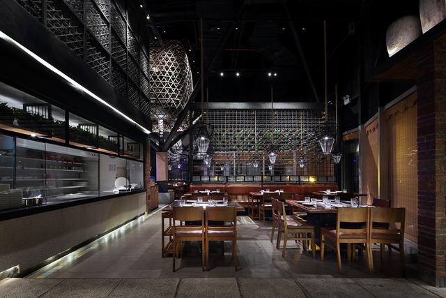 川菜餐厅设计,火锅餐厅设计,可辣可不辣的老船说火锅