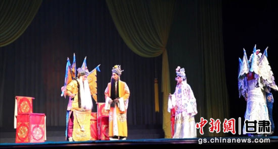 刘随社金沙滩秦腔曲谱_秦腔金沙滩的困山曲谱(2)