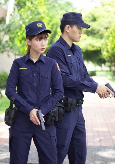 羡慕警察又要有新制服了