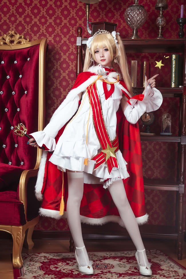 cosplay哪个角色最容易,动漫cos美腿 白袜 碧蓝航线 女将cos:友谊如花香,淡一点才最好!