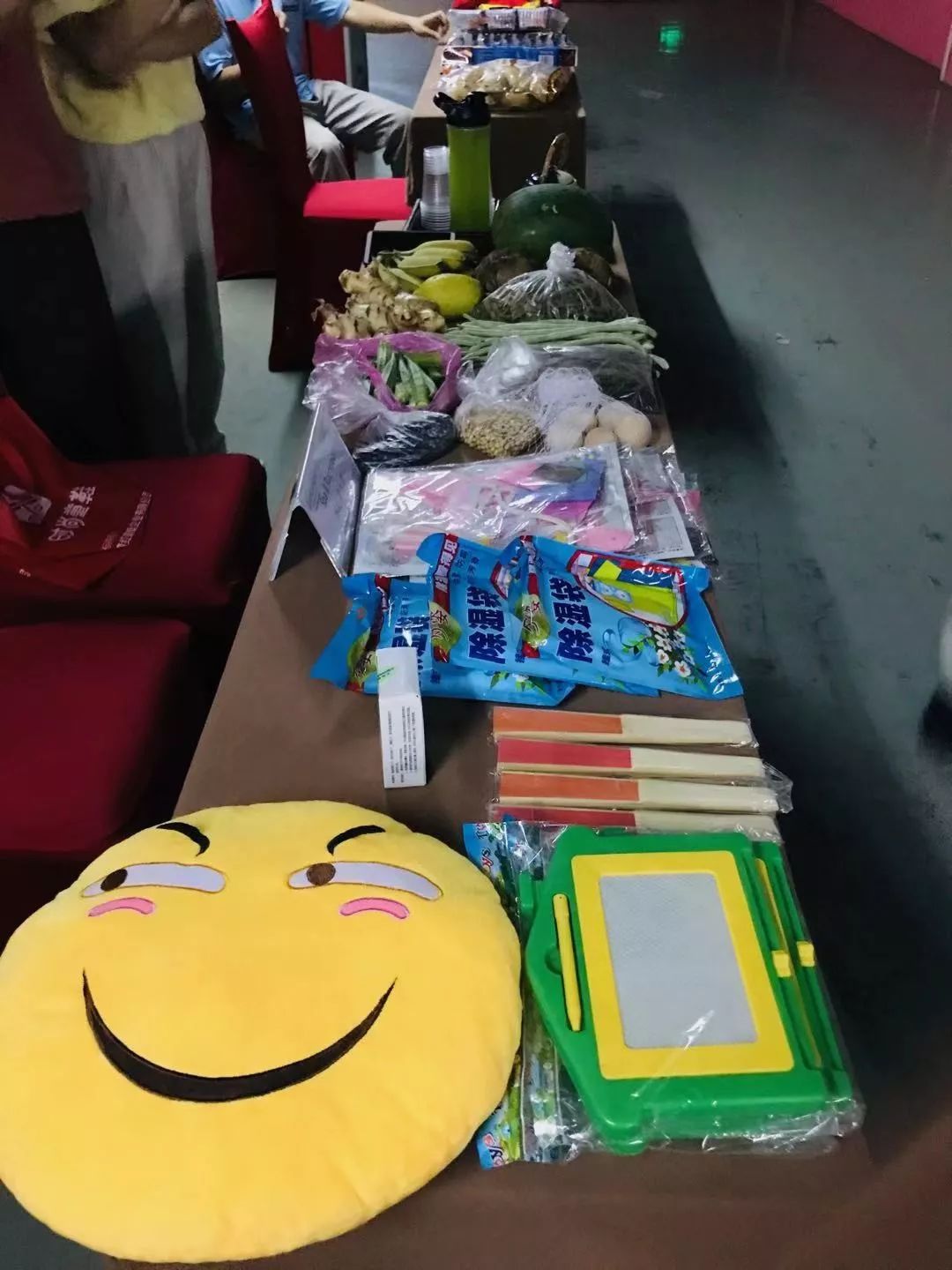 跳蚤市场是怎么样的 e86a996c32cc4a5e8feea767d18955b9.jpeg