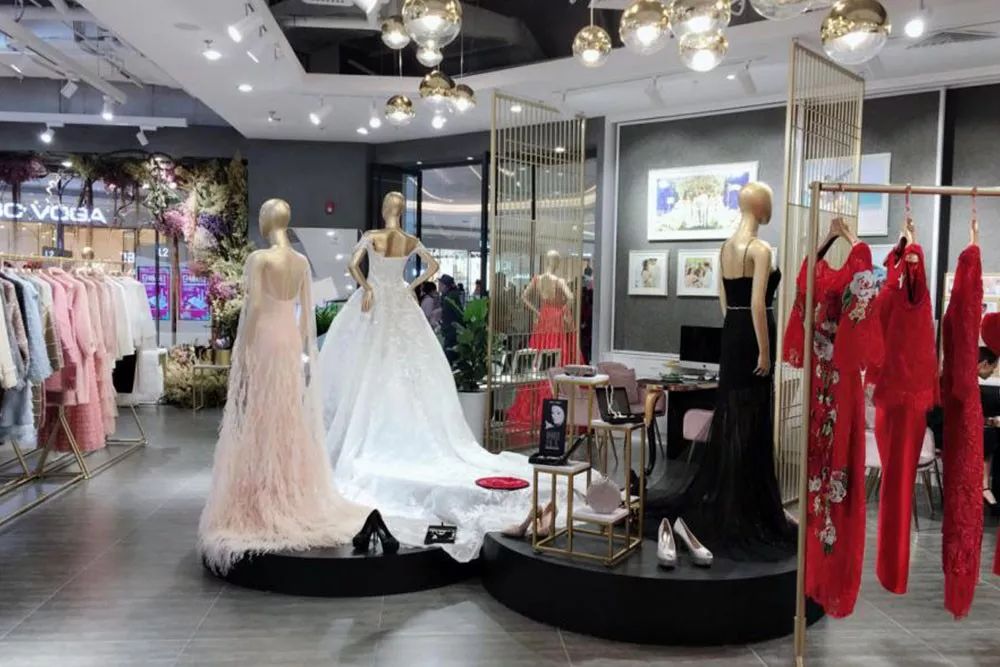 婚纱门店销售_婚纱门店图片