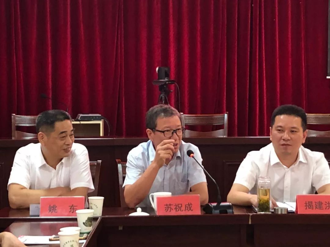 浙江农林大学茶博士苏祝成指出发展茶叶要注重市场认可度,品牌管理,茶