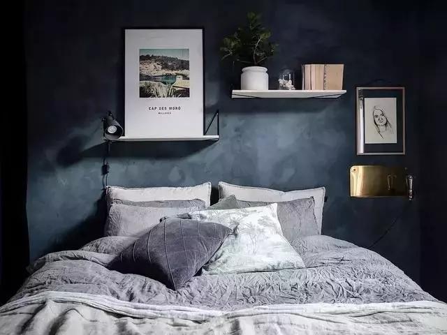 装饰房间的小桌子 0b27ad4b7e6a43409eaa5f5ef4ac4f55.jpeg