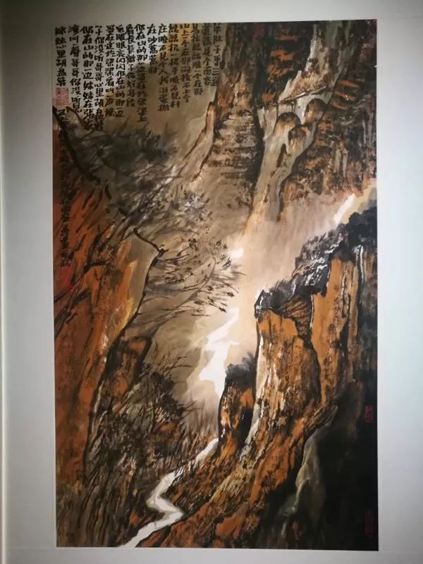 周尊圣现为中国艺术研究院中国画院画家,研究员,硕士研究生导师,中国