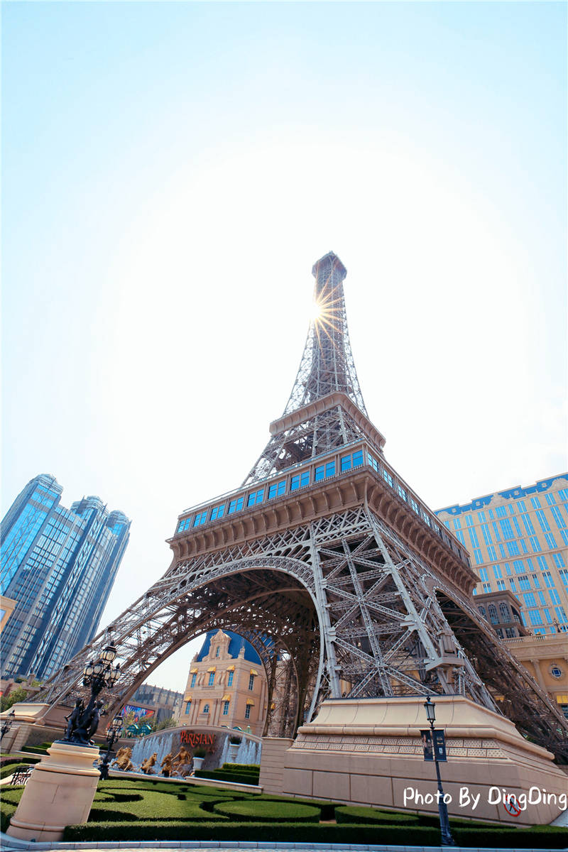 澳门山寨版的巴黎铁塔，吸引了众多