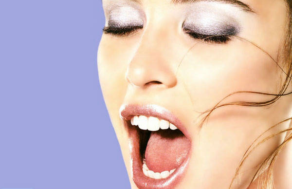 女人口臭的治疗方法_女人口臭的原因与治疗方法(2)