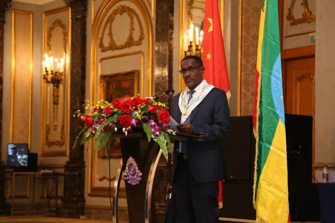 埃塞俄比亚联邦民主共和国农业部部长 h.e. oumer hussien 先生