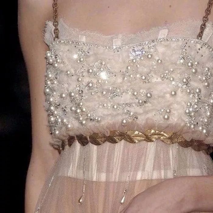 如约而至这个词,虽然等的很苦,但从不辜负。