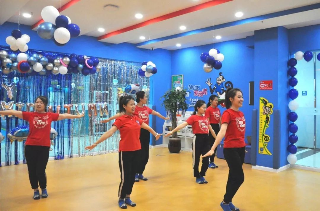 月旦猜成语_看图猜成语(3)