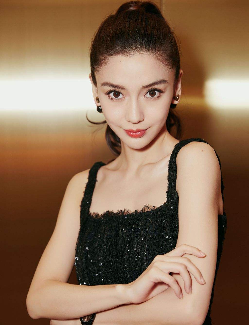 惊艳的女明星高马尾 58257b2be5554323a27f5faf02c22539.jpeg