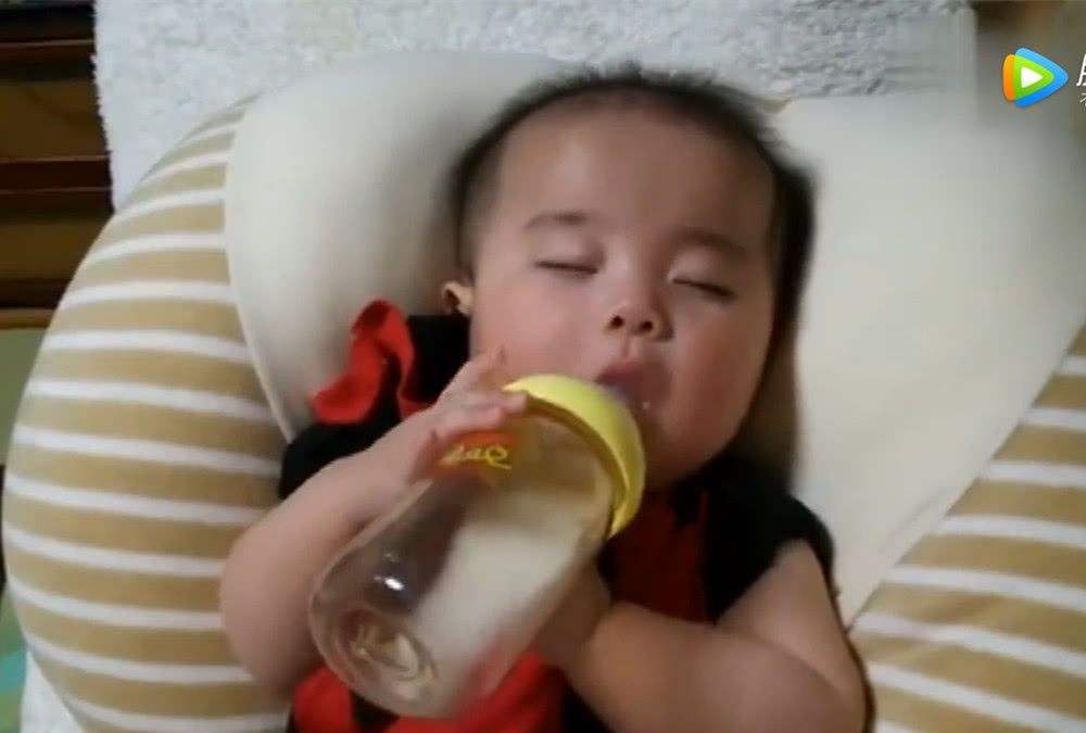 每日说育儿知识@不想孩子积食难发育？坦白讲：做好3件事，增强娃脾胃，长大个