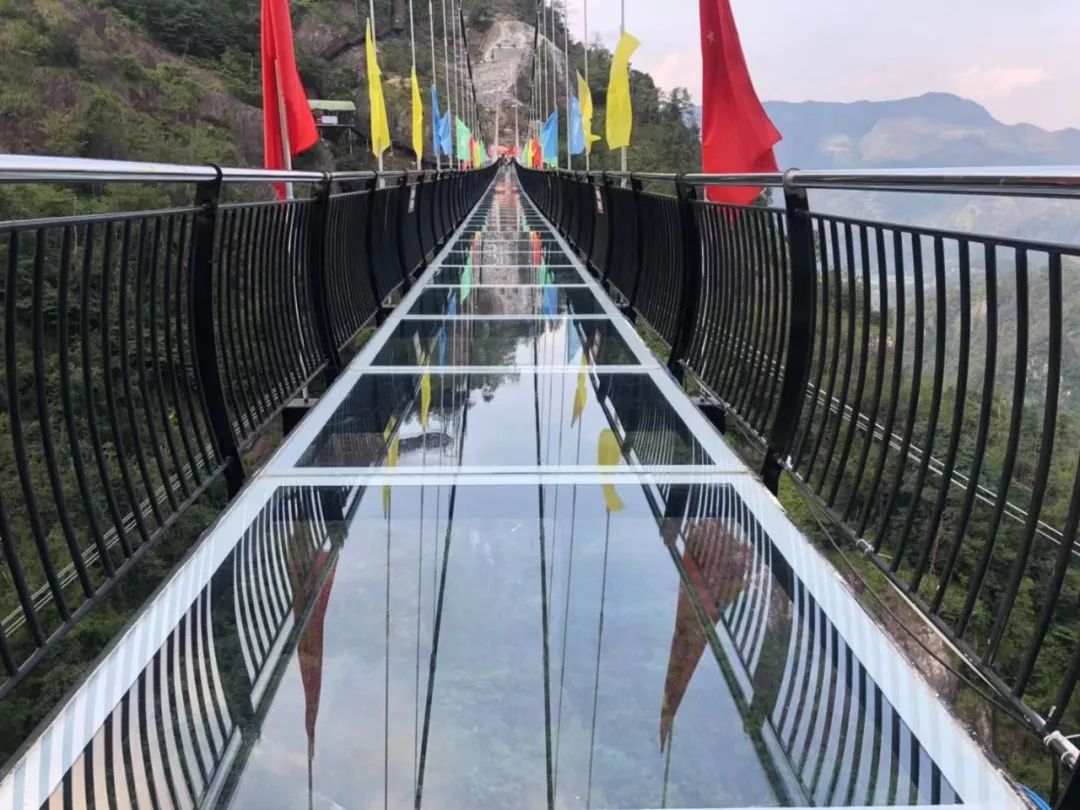 1023网红楠溪江竹筏漂流秘境石桅岩永嘉书院网红空中云廊悬崖秋千高山