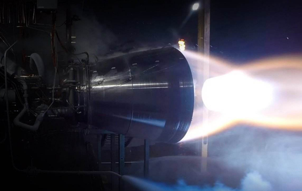 据悉,rd-180是一种双喷口双燃烧室单涡轮泵的火箭发动机,同时也是rd