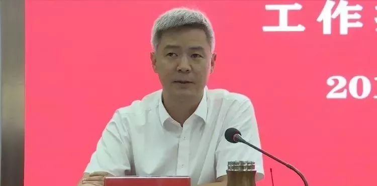 匡健在主持会议时指出:一要下定"志在必得"的决心;二要拿出"事在必成"