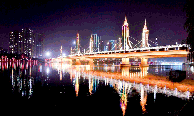 灯光璀璨大运河来欣赏副中心夜景